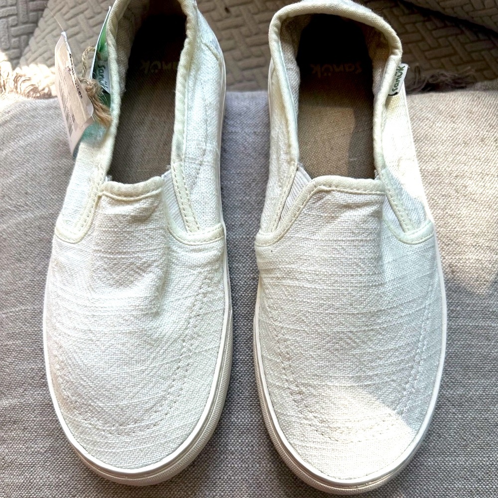 NWT: SANUK Avery Hemp Slip-On Sneaker, Vegan